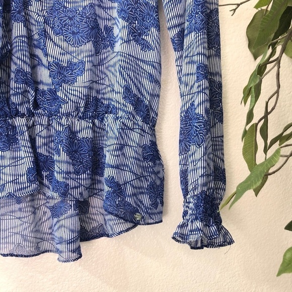 Guess Floral Top With Neck Tie - Picture 2 of 8